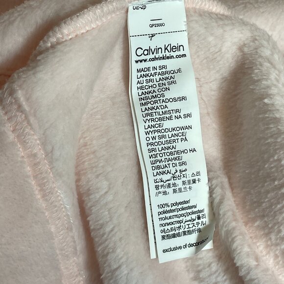 Calvin Klein Sleepweer Pink Plush Night Robe Women XS Quiet Luxury Comfort NWT - Picture 8 of 10